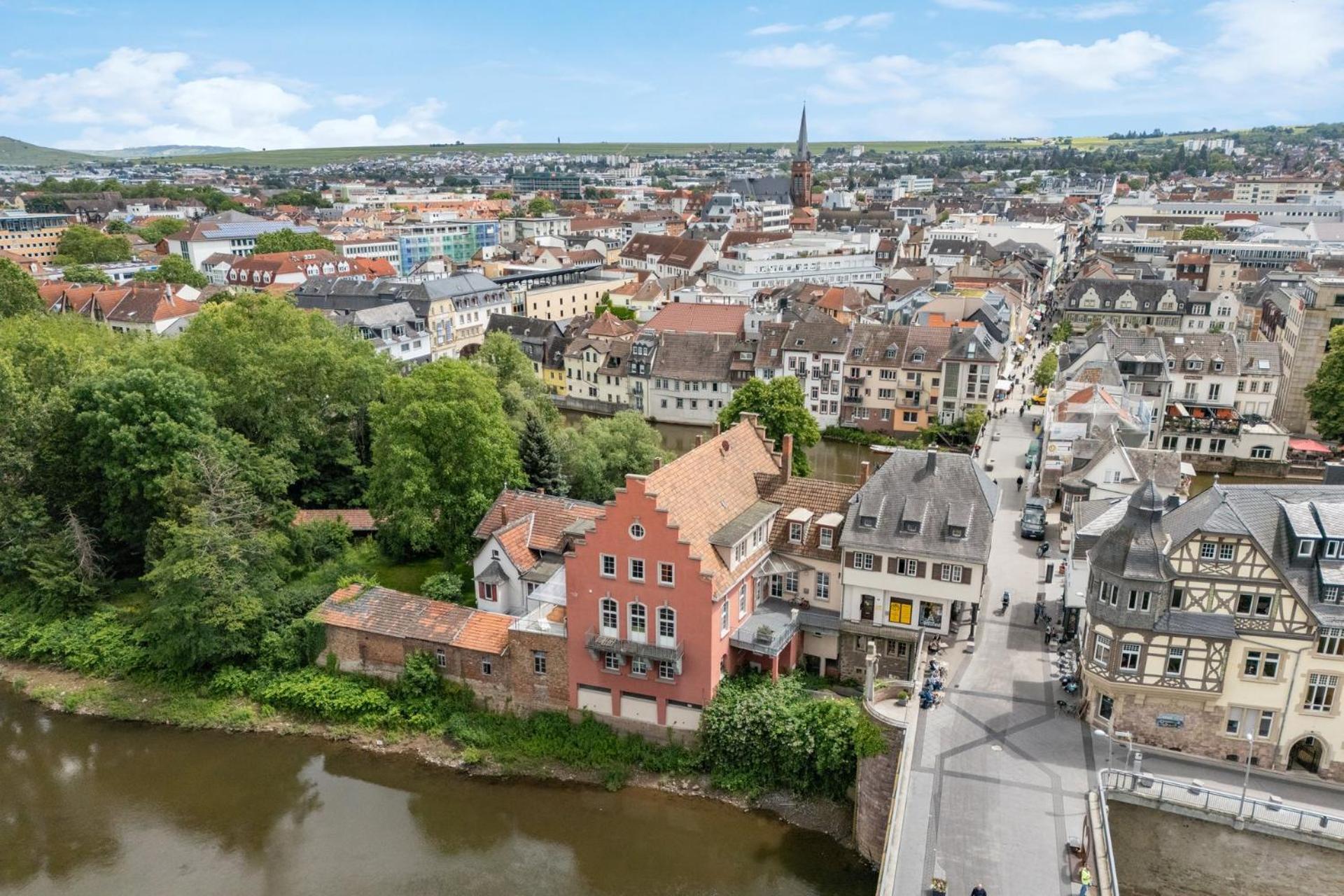Altstadt Apartment Am Wasser Mit Parkplatz Und Riesigem Garten Bad Kreuznach Eksteriør bilde